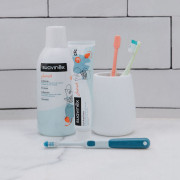 Detská zubná pasta Junioe s jahodovou príchuťou - 75 ml Suavinex