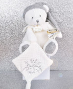 Darčeková sada Plyšový medvedík s úchytom na cumlík a dečkou šedý 20 cm Doudou