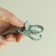 Klip na cumlík Loop Bibs