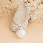 Tehotenská rolnička - anjelské krídlo strieborné s koženou čiernou šnúrkou