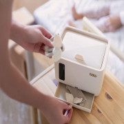 Box na ohrievanie vlhčených obrúskov Calme Neno