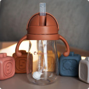 Hrnček so slamkou Bringebaer 300 ml Kidnort