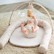 Hniezdo pre bábätko s hrazdou Little Explorer Taf Toys