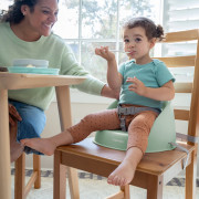 Podsedák na jedálenskú stoličku My Spot™ 6 m+, do 15 kg Ingenuity