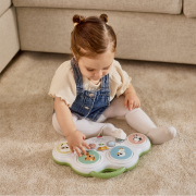 Hudobný pult s bubienkami Farmers Funday Tiny Love