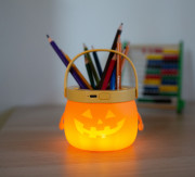 LED nočná lampička a stojan na pastelky 2v1 - tekvica Mary's
