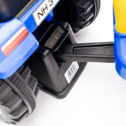 Detské odrážadlo traktor s vlečkou a náradím Baby Mix New Holland