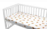 Bavlnená prestieradlo do postieľky 120 x 60 cm Míša, biela s potlačou Baby Nellys