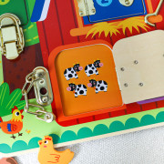 Activity Board so zámkami Farma