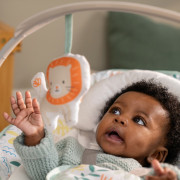 Lehátko vibrujúce 3 v 1 Keep Cozy™ Madi™ 0 m+ do 18 kg Ingenuity