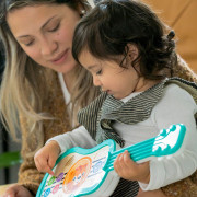 Hračka hudobná drevená ukulele Magic Touch Hape 6 m+ Baby Einstein