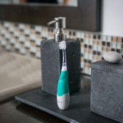 Elektronická sonická zubná kefka Sönik Bblüv