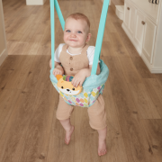 Skákadlo do dverí 2v1 Music & Lights Infantino