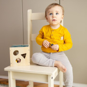 Hračka drevená triediaca Gravity Wood of Mars 12 m+ Petite&Mars