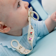 Darčekový set Moomin klip + cumlíky 6-18 m Ivory/Sage Bibs