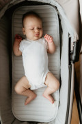 Priedušná podložka proti poteniu do kočíka Sleepee