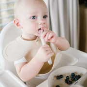 Silikónová lyžička 6 m+ Babyono