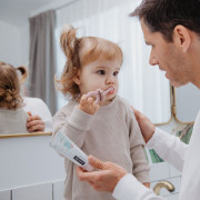 Detská zubná pasta Baby/Kids s jahodovou príchuťou - 50 ml Suavinex