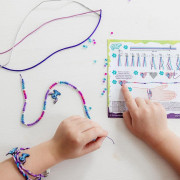 Stitch vyrob si náramky Totum