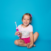 Oscilačná zubná kefka Tlapková patrola