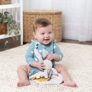 Hračka maznáčik s hryzátkom zajačik Cozy Sylvi™ 0 m+ Ingenuity