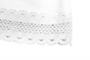Luxusné šatôčky s čipkou Sofia krátkym rukávom + čelenka 2D sada bielej