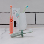 Detská zubná pasta Baby/Kids s jahodovou príchuťou - 50 ml Suavinex