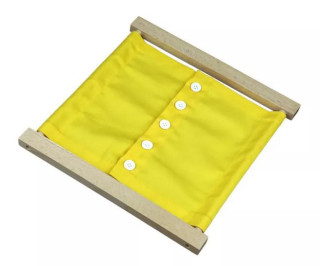 Zapínací rám - malé gombíky Moyo Montessori