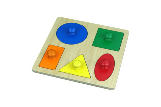 5 geometrických tvarov na doske