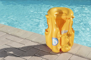 Detská nafukovacia vesta Bestway Swim Safe Step C 51 cm x 46 cm