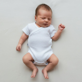 Zavinovacie dojčenské body mušelín Biela Baby Service