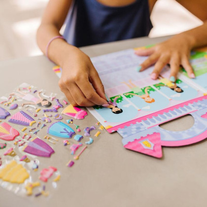 Adhézny zošit so samolepkami Princezné Melissa & Doug