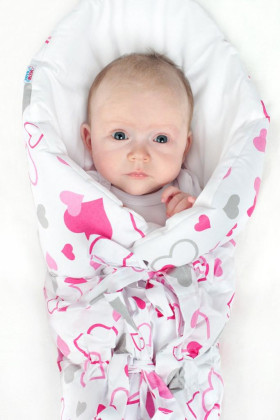 Klasická šnurovacia zavinovačka New Baby