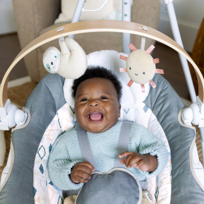 Hojdačka pohupujúca hudobný Parker™ 0 m+, do 9 kg Ingenuity