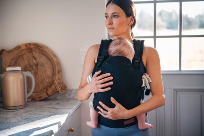 Ergonomické nosítko Collet béžovej MoMi