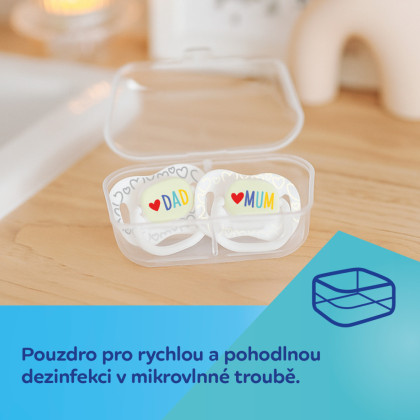 Cumlík svietiaci silikónový symetrický Love Mum & Dad 0 - 6 m, 2 ks Canpol babies