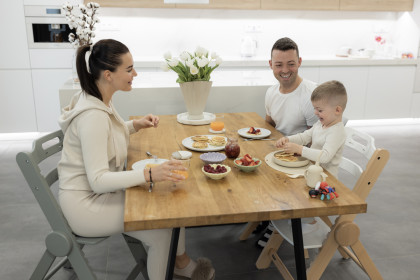 Drevená jedálenská stolička Clipp & Clapp Zopa