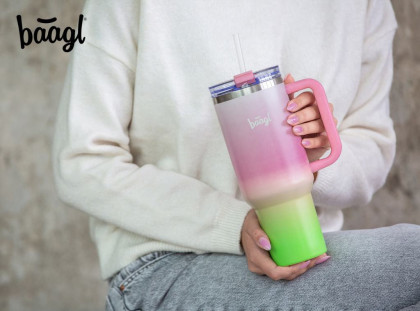 B-Cup Strawberry Matcha Baagl
