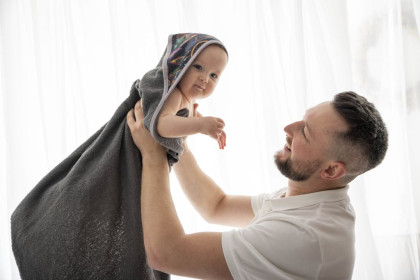 Detská osuška s kapucňou Maxi print 100 x 100 cm Babymatex