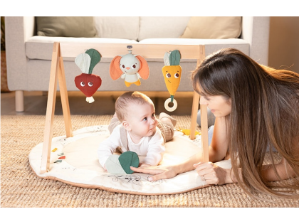 Hracia deka s hrazdou Garden of Adventures Tiny Love