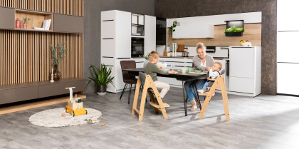 Drevená stolička Arketa dub masív Hauck