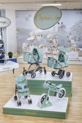 Skladací kočík pre bábiky 3 v 1 s taškou Capriccio 73 cm DeCuevas