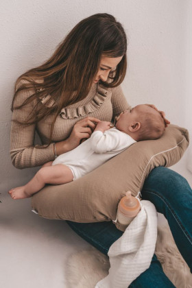 Mušelínový polohovací vankúš MiniRelax 140 cm Babymatex