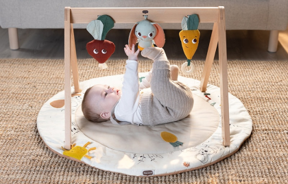 Hracia deka s hrazdou Garden of Adventures Tiny Love