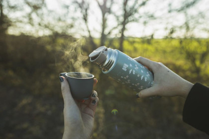 Termoska na tekutiny so silikónovým držiakom 400 ml Zopa