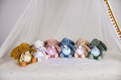 Hracia skrinka s projekciou Králiček Doudou