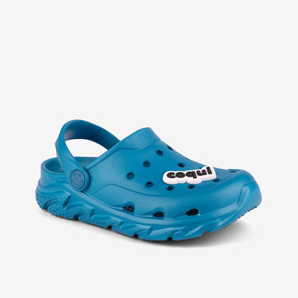Detské nazúvaky clogsy modré + amulet Cody Coqui