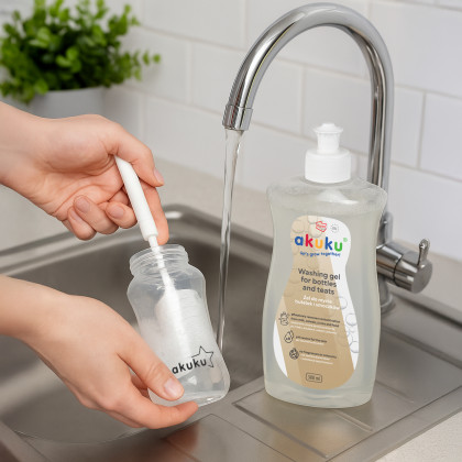 Umývací gél na fľaše a cumlíky 500 ml Akuku