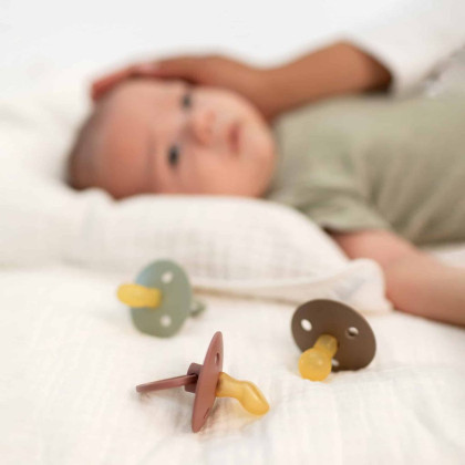 Colour anatomické cumlíky z prírodného kaučuku 2 ks 0 - 6 m Bibs