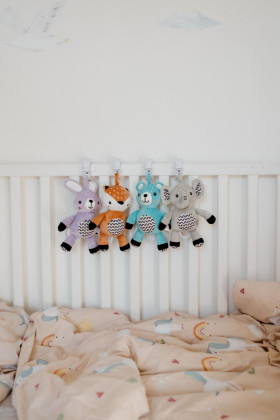 Naťahovací hrací strojček plyš 30 cm záves na postieľku/kočík Babyted